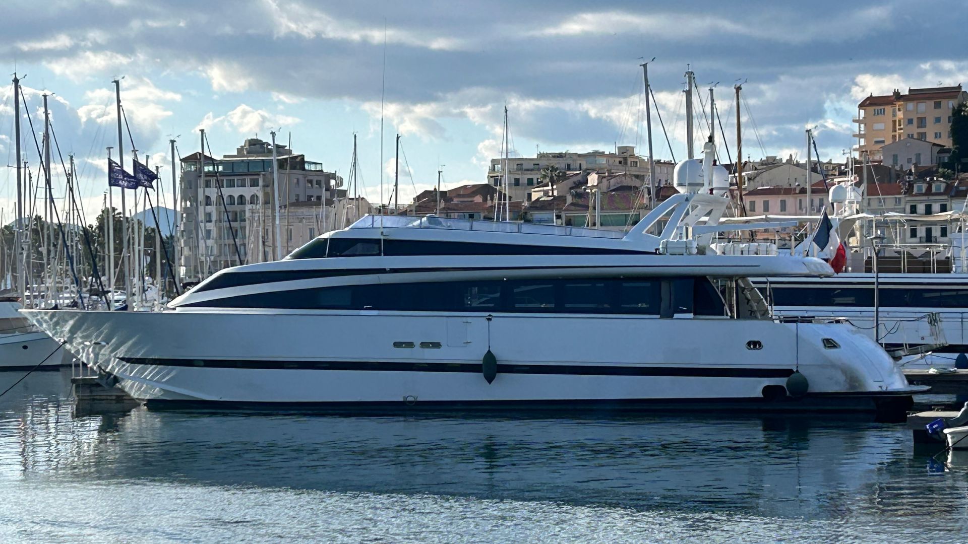 Mondomarine  100